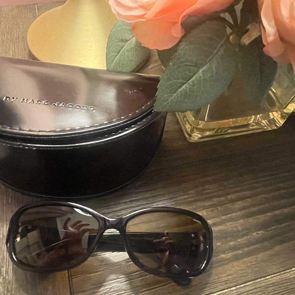 Marc Jacobs Black Modern Sunglasses